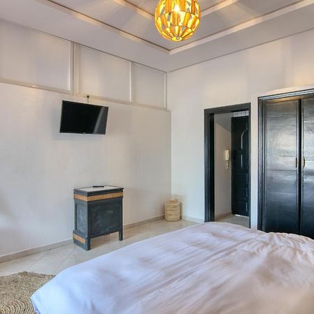 Pearl Surf Camp Morocco Hotel Imi Ouaddar Екстериор снимка
