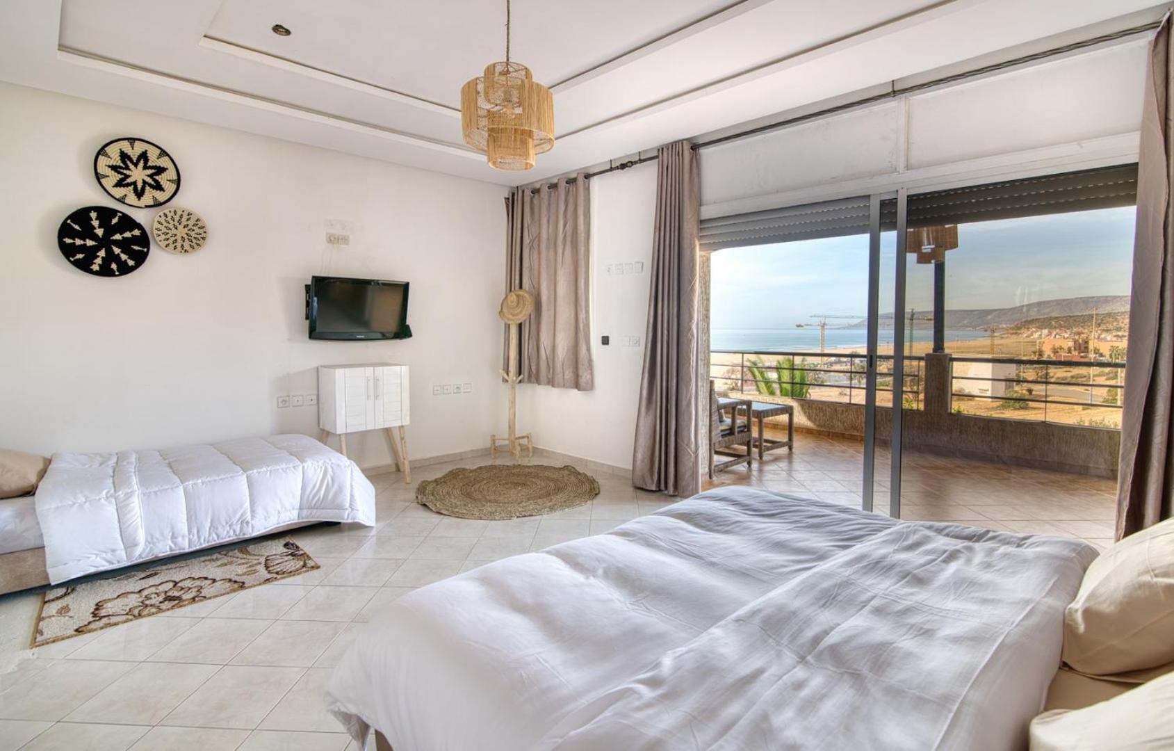 Pearl Surf Camp Morocco Hotel Imi Ouaddar Екстериор снимка